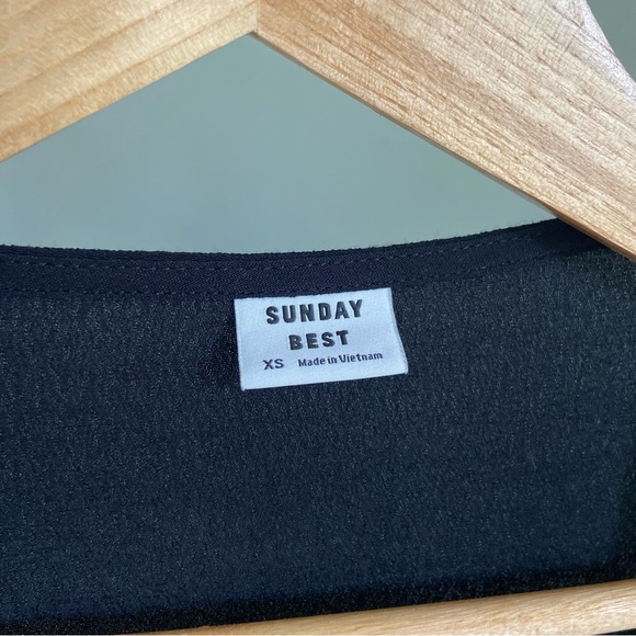 SUNDAY BEST WRAP TOP, Size XS - Picture 6 of 8